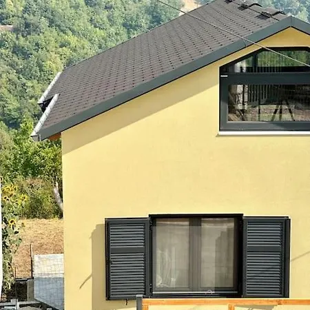Kounia Bella - Palio Mikro Chorio Feriehus *